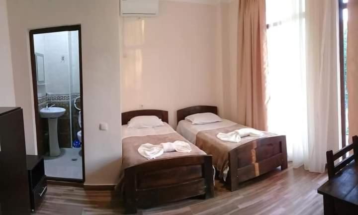 Hotel Twins Anna Kobuleti Esterno foto