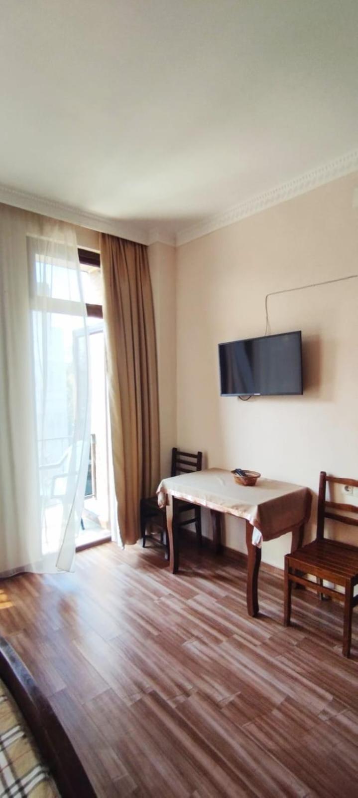 Hotel Twins Anna Kobuleti Esterno foto